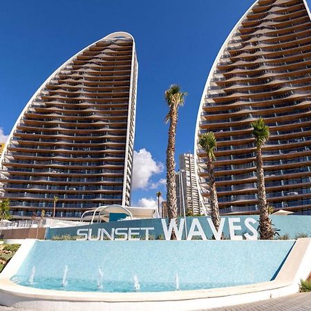 Sunset Waves Vistas Al Mar Apartamento Benidorm Exterior foto