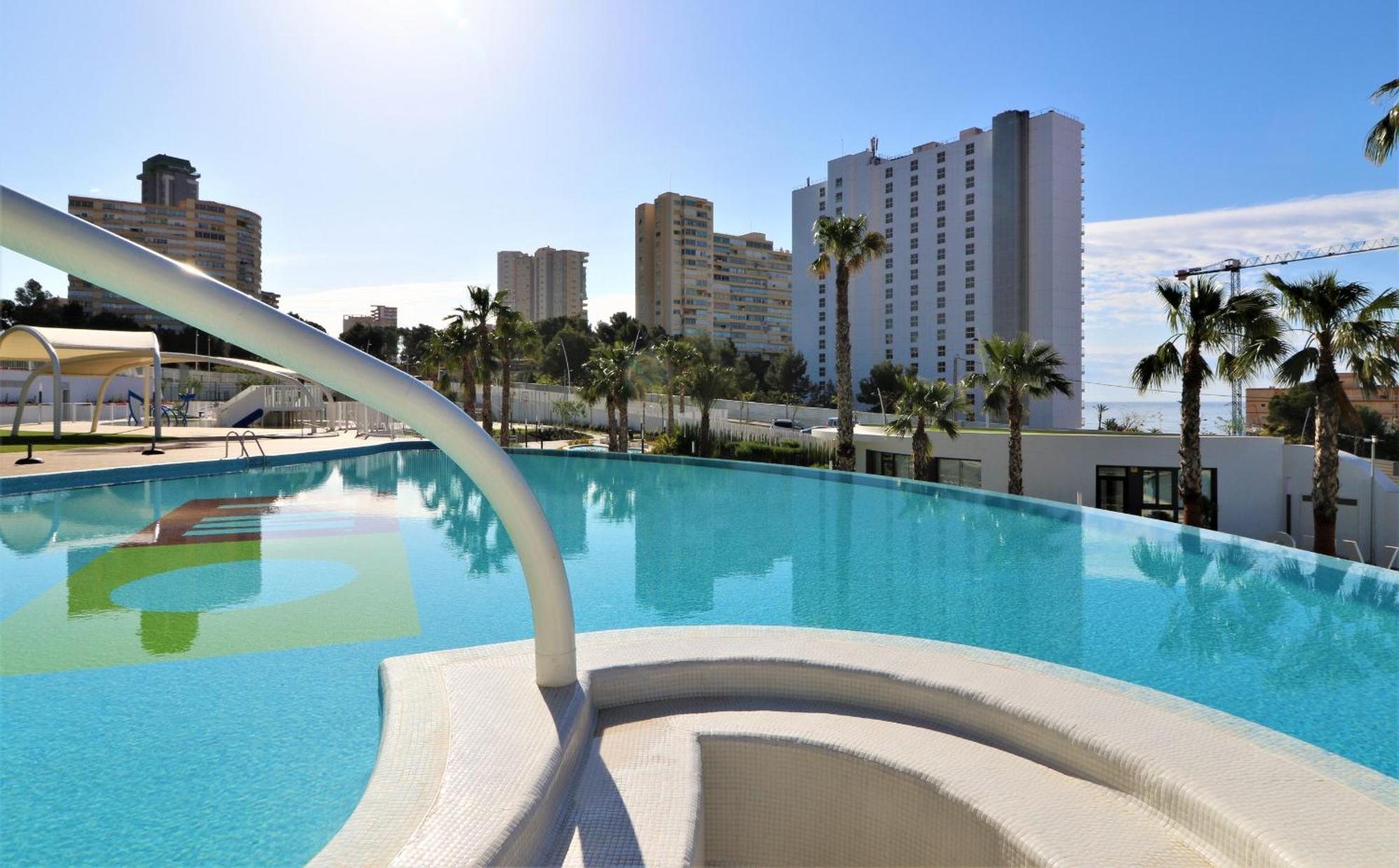 Sunset Waves Vistas Al Mar Apartamento Benidorm Exterior foto